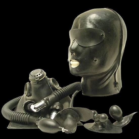 Multifunctioneel Latex Masker MFM11 Van Studio Gum 3 Multifunctioneel Latex Masker MFM11 Van Studio Gum